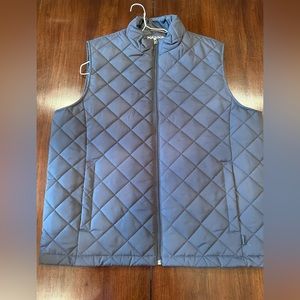 Hawke & Co Vest